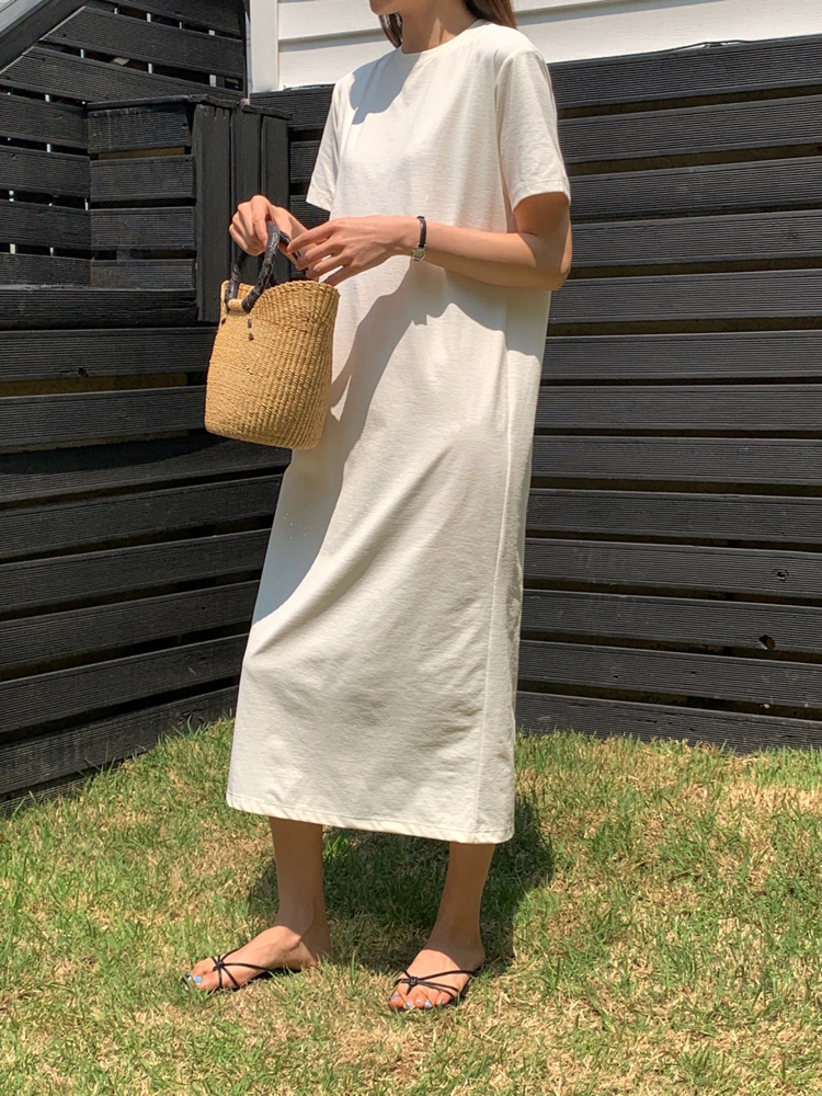 베이직 스판 뒷트임 맥시 반팔 롱 원피스 여성 여름 원피스 H라인 데일리룩 베이지 핑크