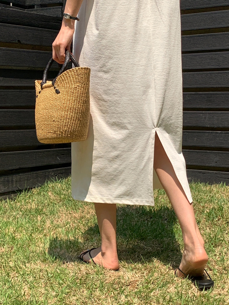 베이직 스판 뒷트임 맥시 반팔 롱 원피스 여성 여름 원피스 H라인 데일리룩 베이지 핑크