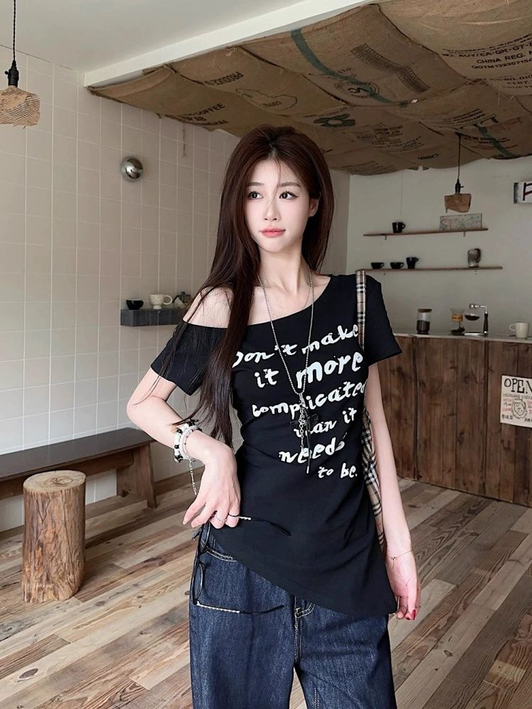 여성 오프숄더 레터링 프린트 반팔 티셔츠 독특한 슬림핏 힙한 - 상세 이미지 3
