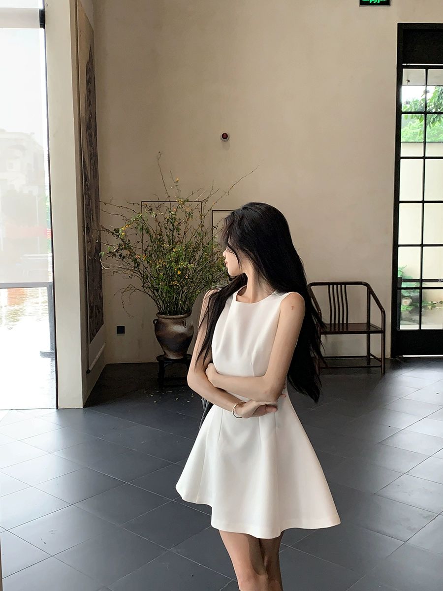 허리 조임 여름 민소매 원피스 날씬해보이는 슬림핏 하객룩 단정한 - 상세 이미지 2