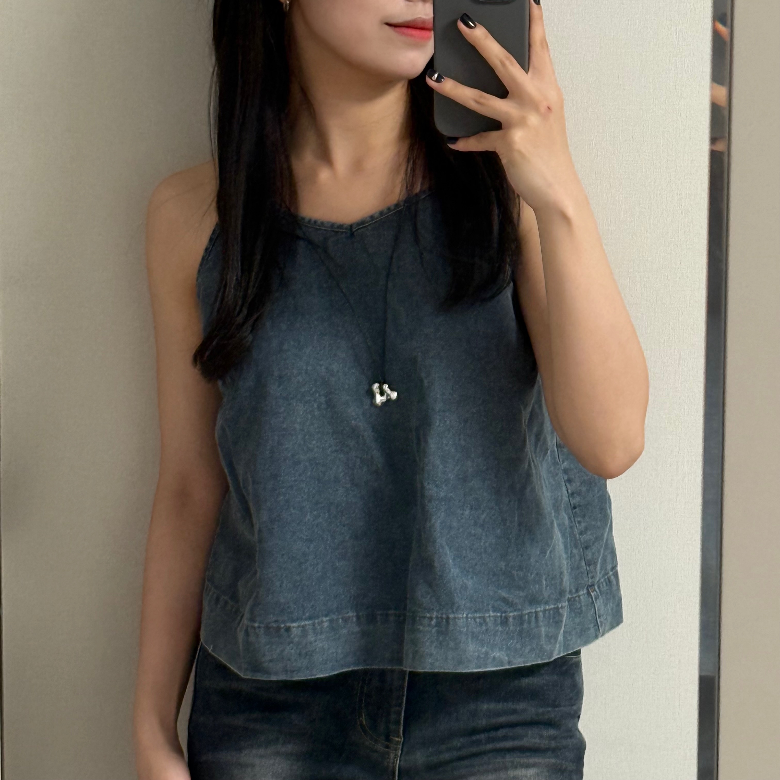 지뉴 데님 V넥 나시 스크런치 세트 | 여름 여성용 캐미솔 데일리 바캉스 탑 - 상세 이미지 3