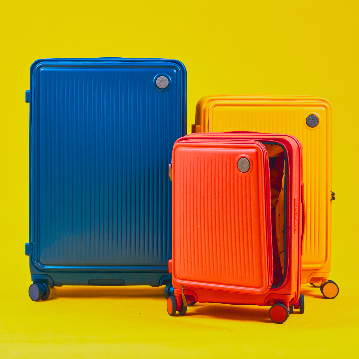 엘론 52cm(20인치) 여행용캐리어 전면오픈 컵홀더 기내반입 큰여행가방 기내용 경량러기지