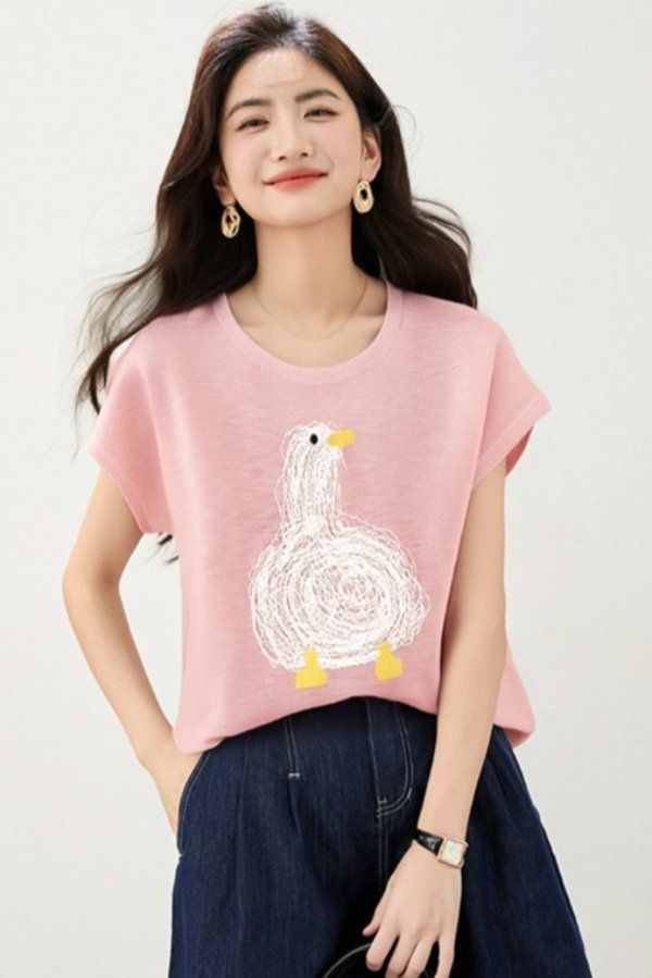 봄 여름 여성 슬림핏 캐릭터 프린트 반팔 티셔츠 스윗룩 데일리룩 귀여운 라운드넥 포인트 - 상세 이미지 5