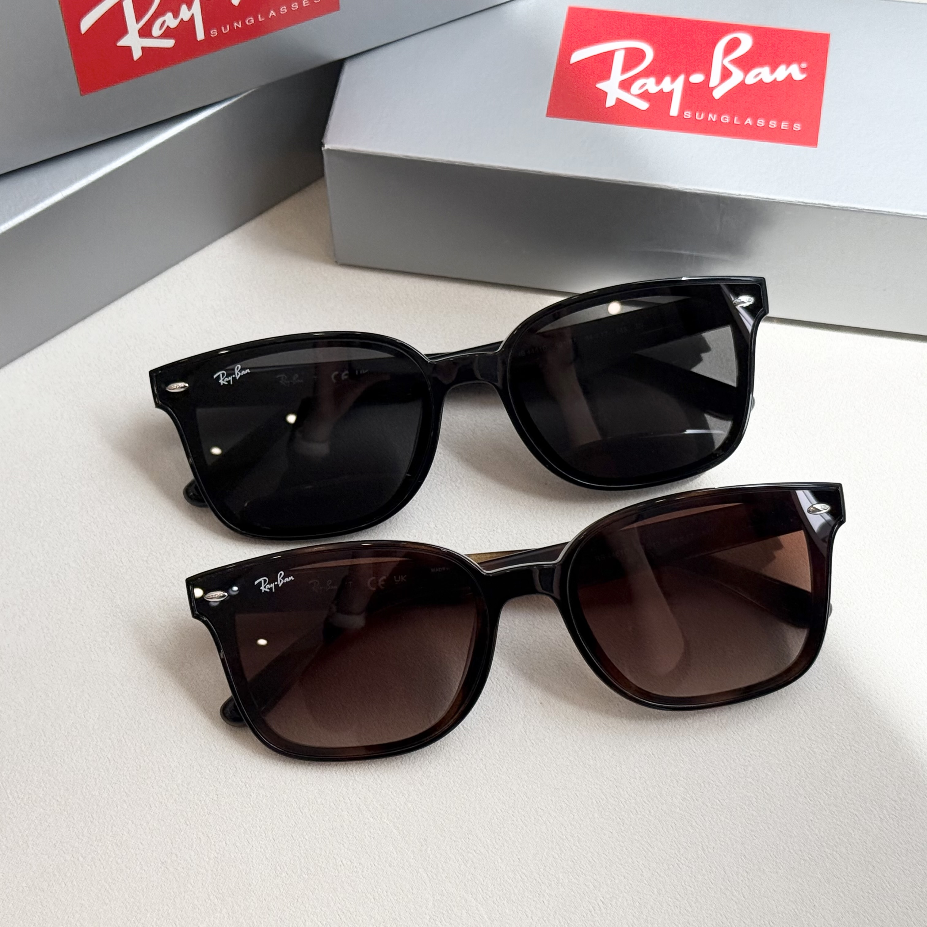 레이벤 RAYBAN RB4461D 유행 안타는 틴트 그라데이션 사각 플랫바 뿔테 선글라스 - 상품 이미지