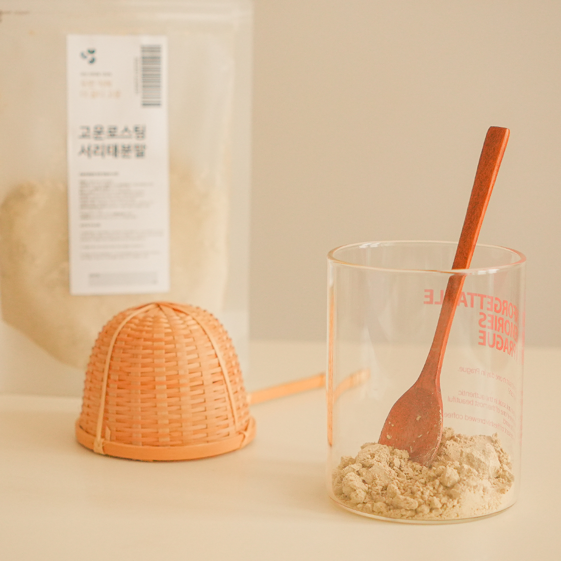 명주찬장 국산 이중 로스팅으로 고소하게 만든 서리태콩가루 검은콩 검정콩분말 250g - 상품 이미지