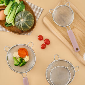 퍼기 곰돌이 이유식 채망 스텐레스 조리도구 거름망 M(15cm) 버터옐로... 실사용 후기 | 효과 있을까? - 상품 이미지 4