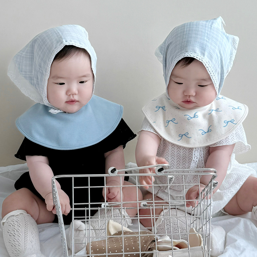 바니블라썸 심플롤링 꽃잎모양 턱받이 순면 빕 아기 유아 이유식턱받이 침받이 크림도트