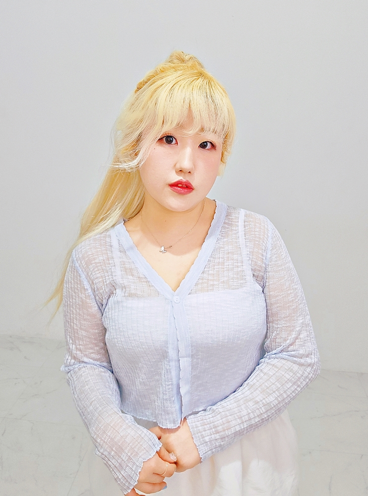 (1+1) 빅사이즈 팔짱을 끼고 원 단추 V넥 여름 볼레로 비스코스 크롭 가디건 (5c)