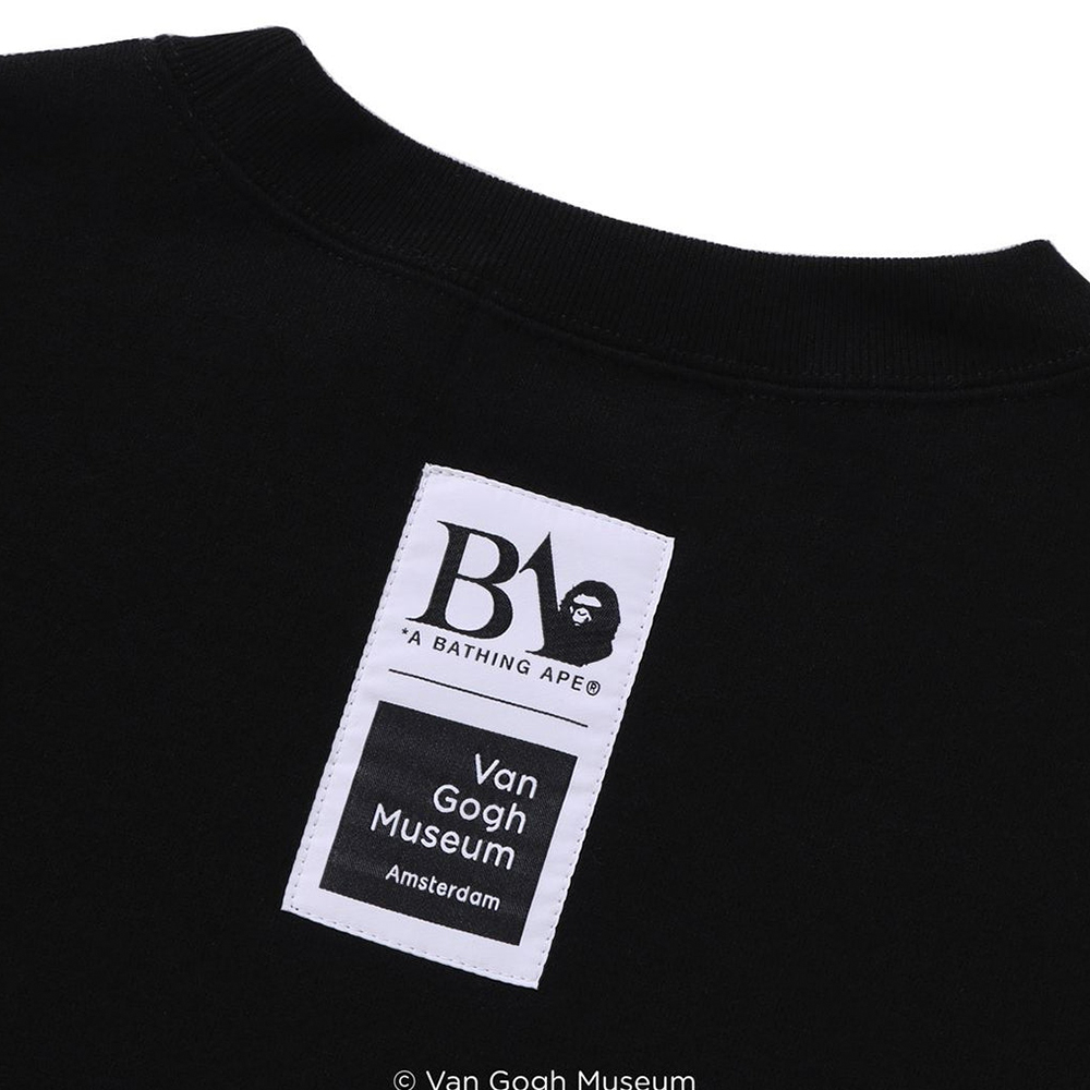 베이프 X VGM 긴팔티 COLLEGE CREWNECK SWEATSHIRT 1L23-113-906 - 상세 이미지 4