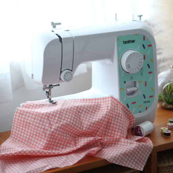 부라더 자동실끼우기 가정용 미싱 TR14A 재봉기 재봉틀 오버록 옷수선 미싱기