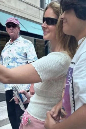 브랜드참조 [해외]라나 델 레이 착용 세잔 클로이 점퍼 크림 여성