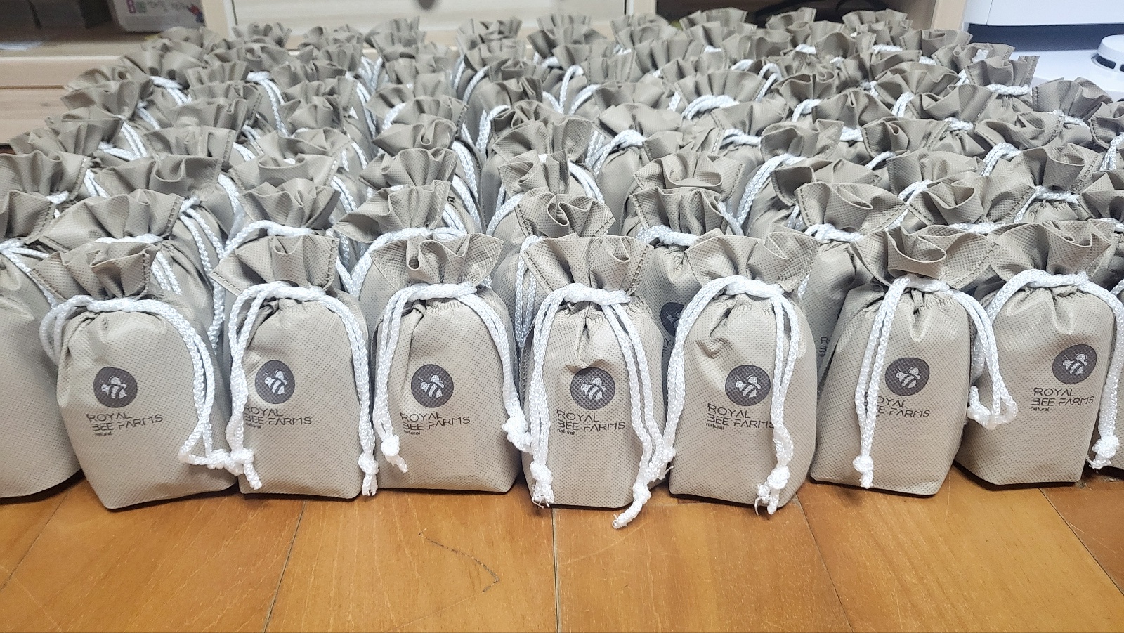 로얄비팜스 국산 프리미엄 아카시아꿀 자연산 야생화 벌꿀 천연꿀 250g - 상세 이미지 4