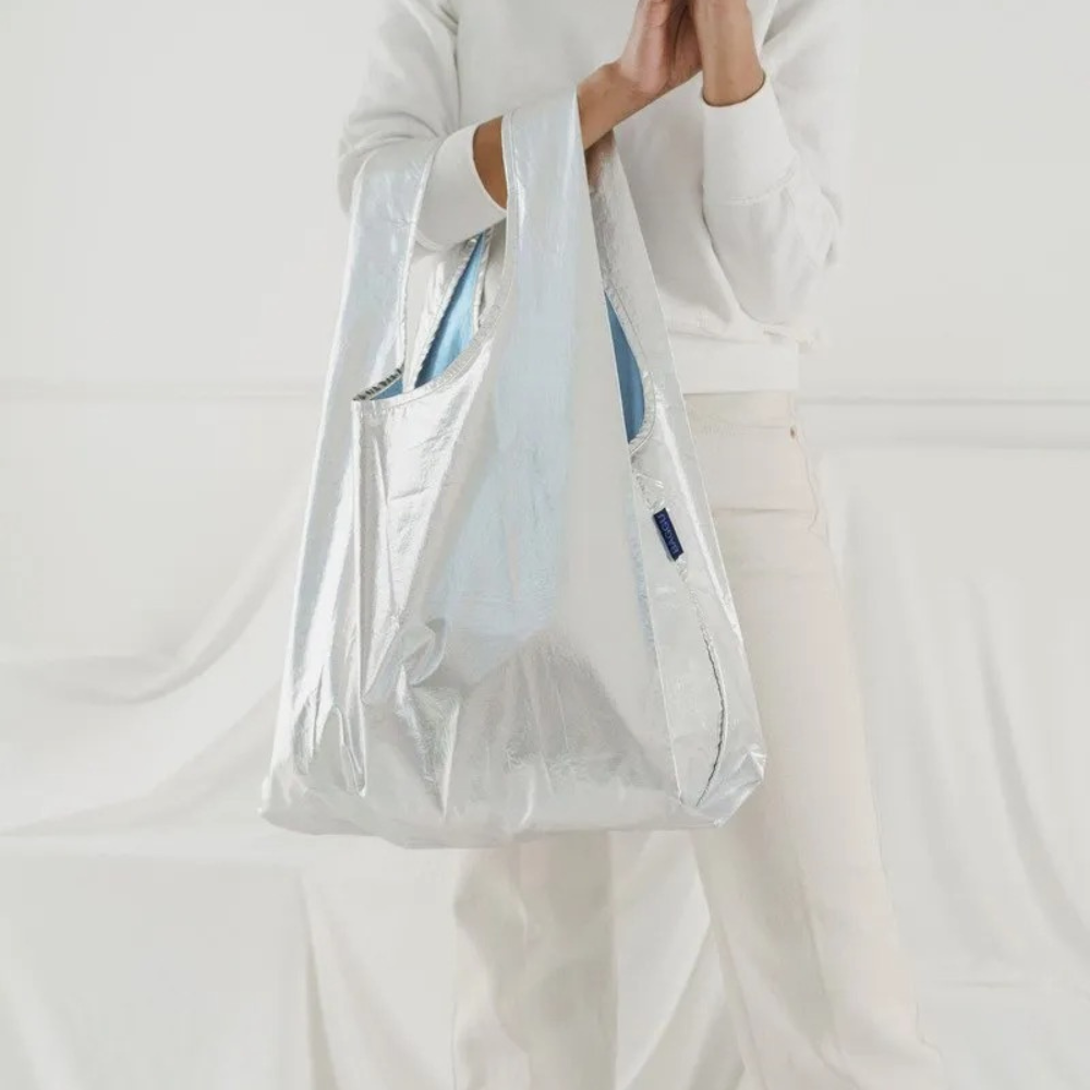 바쿠 숄더백 STANDARD BAGGU 메탈릭실버 4580676199117 - 상세 이미지 2