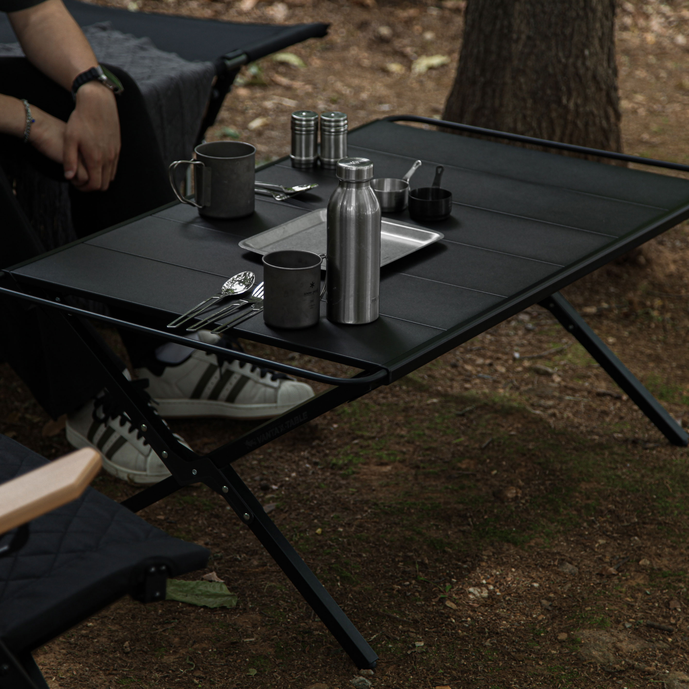 블루폴 반타엑스 테이블 폴딩 접이식 IGT 캠핑 테이블 매트블랙