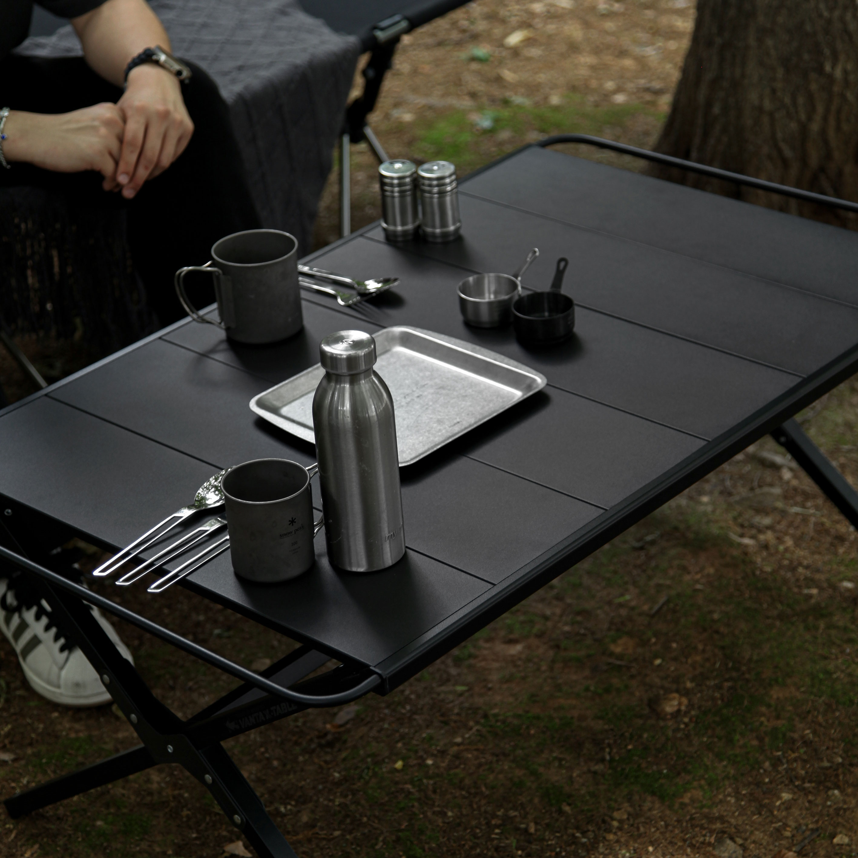 블루폴 반타엑스 테이블 폴딩 접이식 IGT 캠핑 테이블 매트블랙