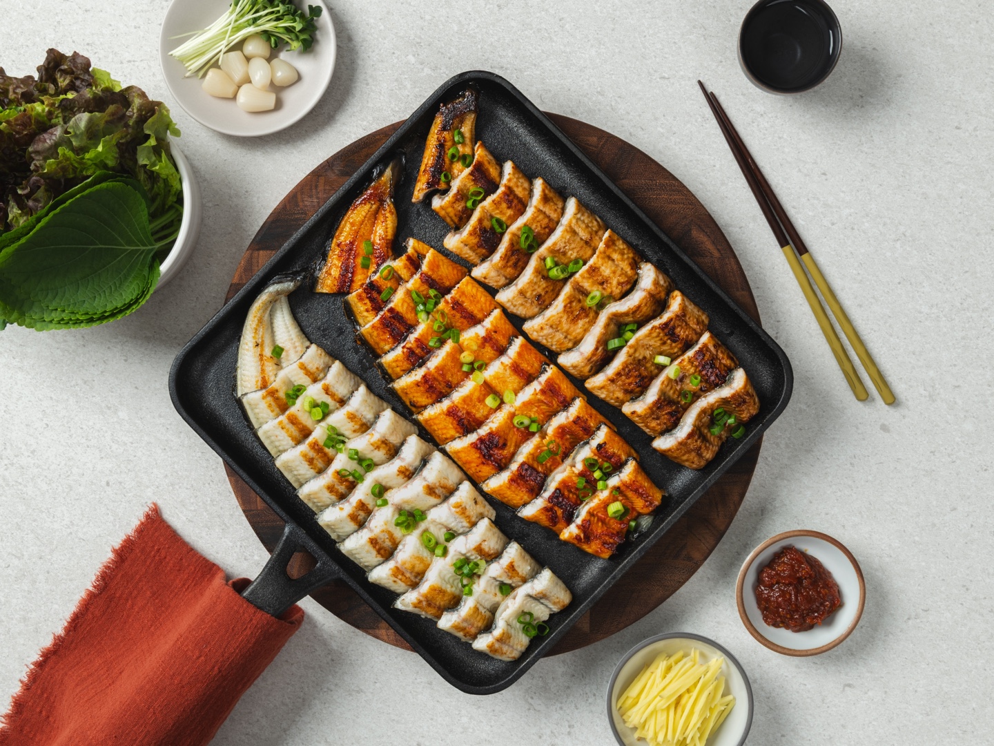 조선장어 국산 자포니카 민물장어 생물 1kg 손질 후 650g 내외