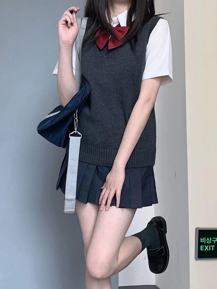여성 니트조끼 브이넥 레이어드 베스트 조끼 가을 겨울 무지 그레이 - 상세 이미지 4