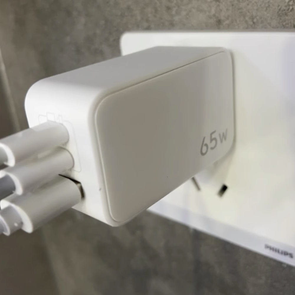 65W GaN 고속충전 멀티포트 USB C타입 PD PS5 스위치 듀얼센스 호환 화이트 3포트 싱글 헤드 65W