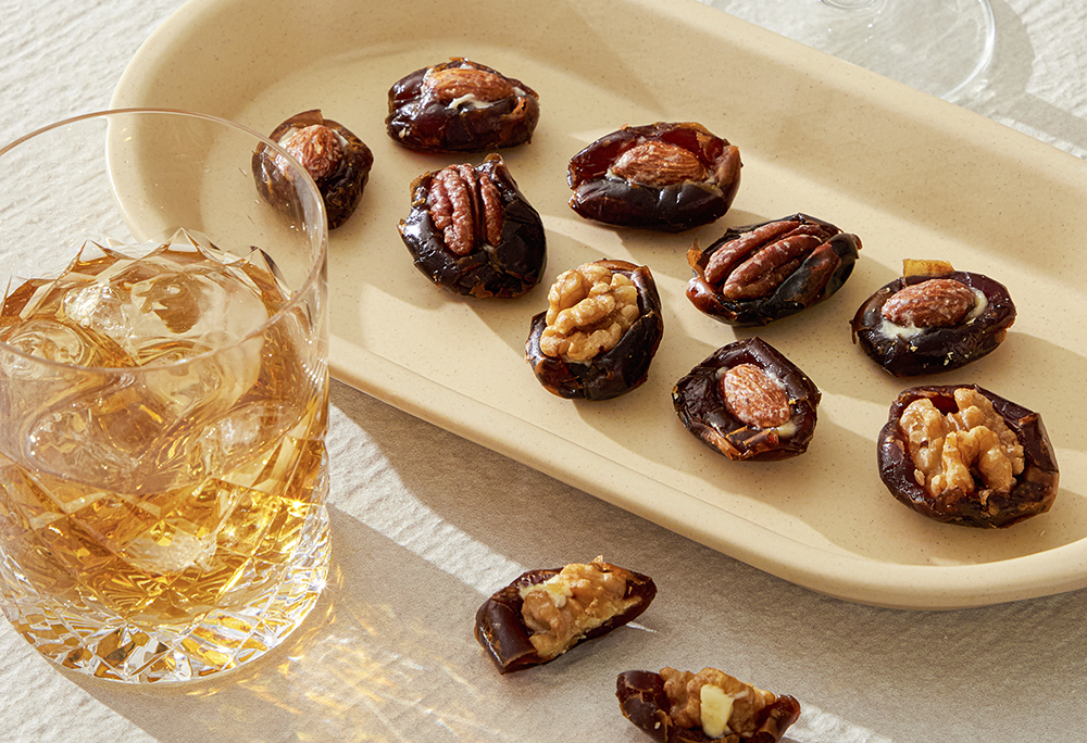 간단한 와인안주 대추야자 버터 크런치 15개입 (위스키 수제 디저트 답례품 단체 선물)