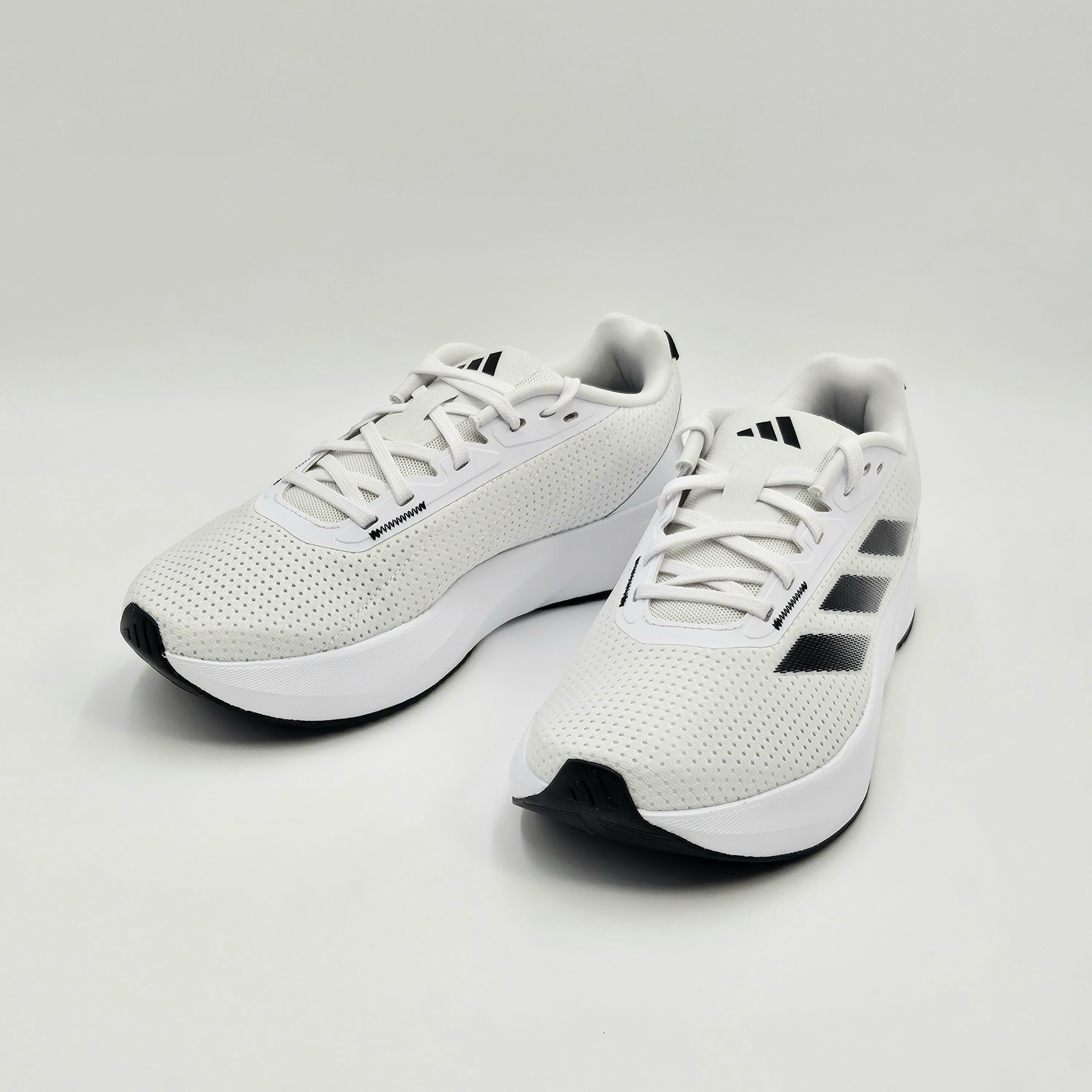 [국내매장판] 아디다스 운동화 듀라모 남자 가벼운 발편한 런닝화 헬스화 신발 화이트블랙, 250