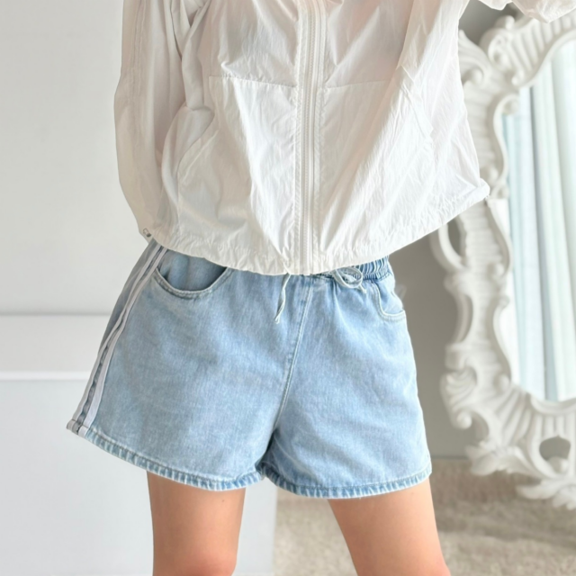 여름 데님 줄무늬 스트라이프 스포티 밴딩 여성 연청 진청 반바지 핫팻츠 - 상세 이미지 5