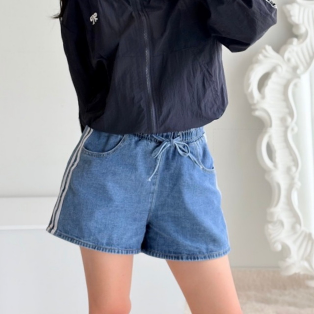 여름 데님 줄무늬 스트라이프 스포티 밴딩 여성 연청 진청 반바지 핫팻츠 - 상세 이미지 4