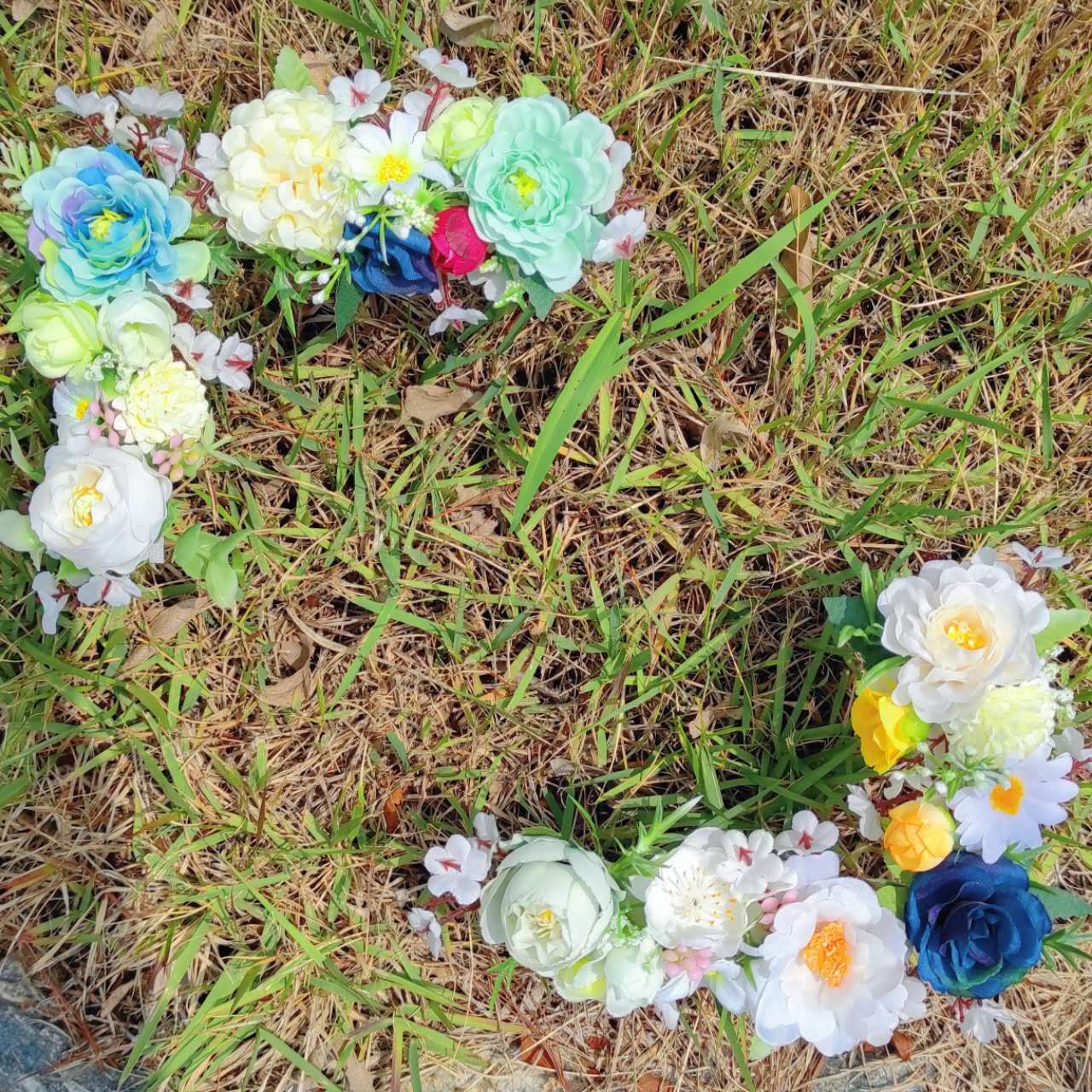 가더GADE 2AL 납골당꾸미기 납골당꽃 봉안당리스 부착식 잔디꽃꽂이 장식 조화 야외 - 상품 이미지