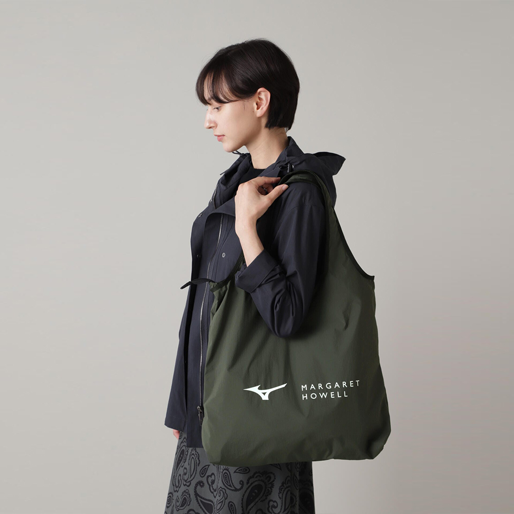마가렛호웰 숄더백 SUPER LIGHT WEIGHT NYLON POPLIN 가방 5783271001 - 메인 이미지
