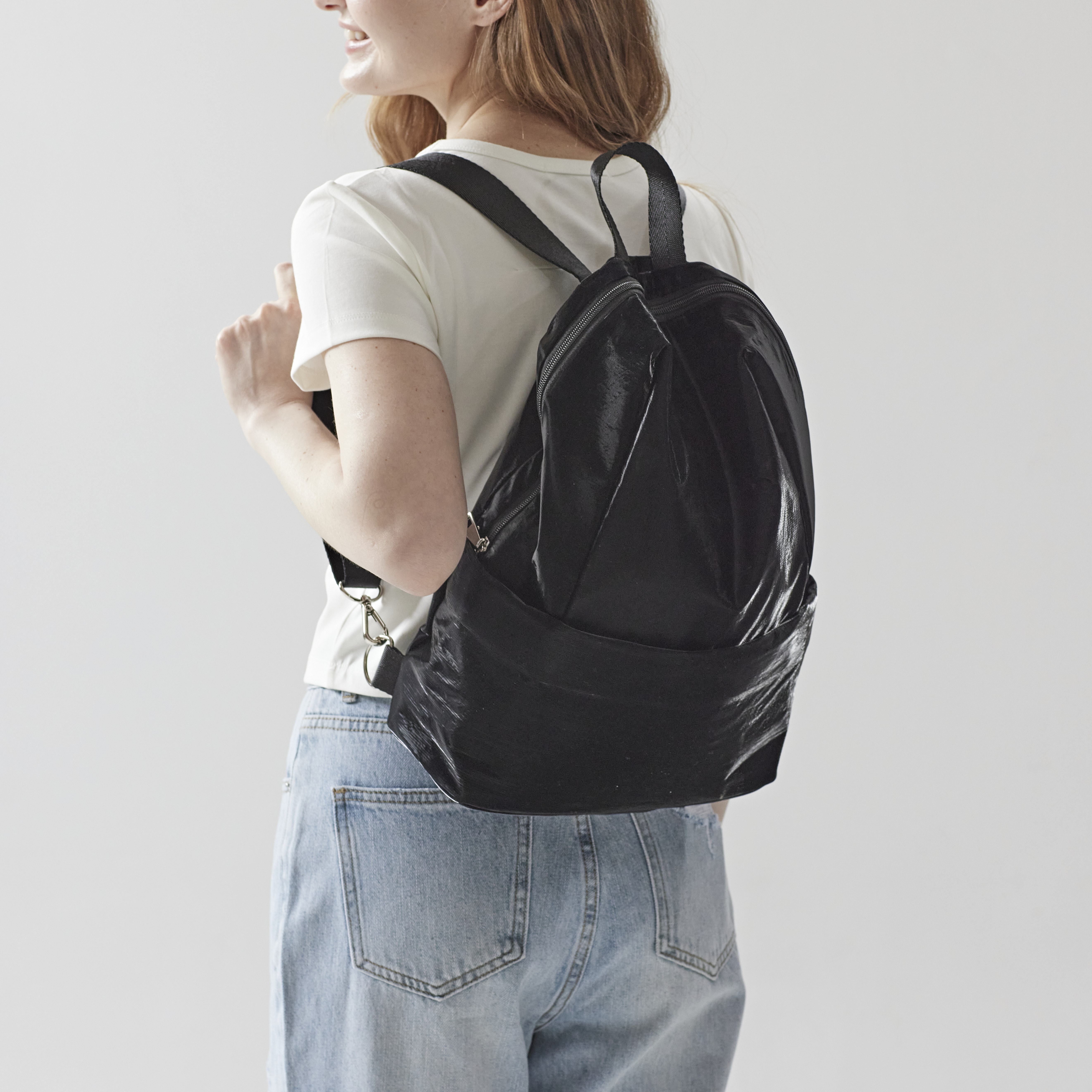 경량백팩 가벼운 여행용 글로시 데일리 여성백팩 - 상세 이미지 2