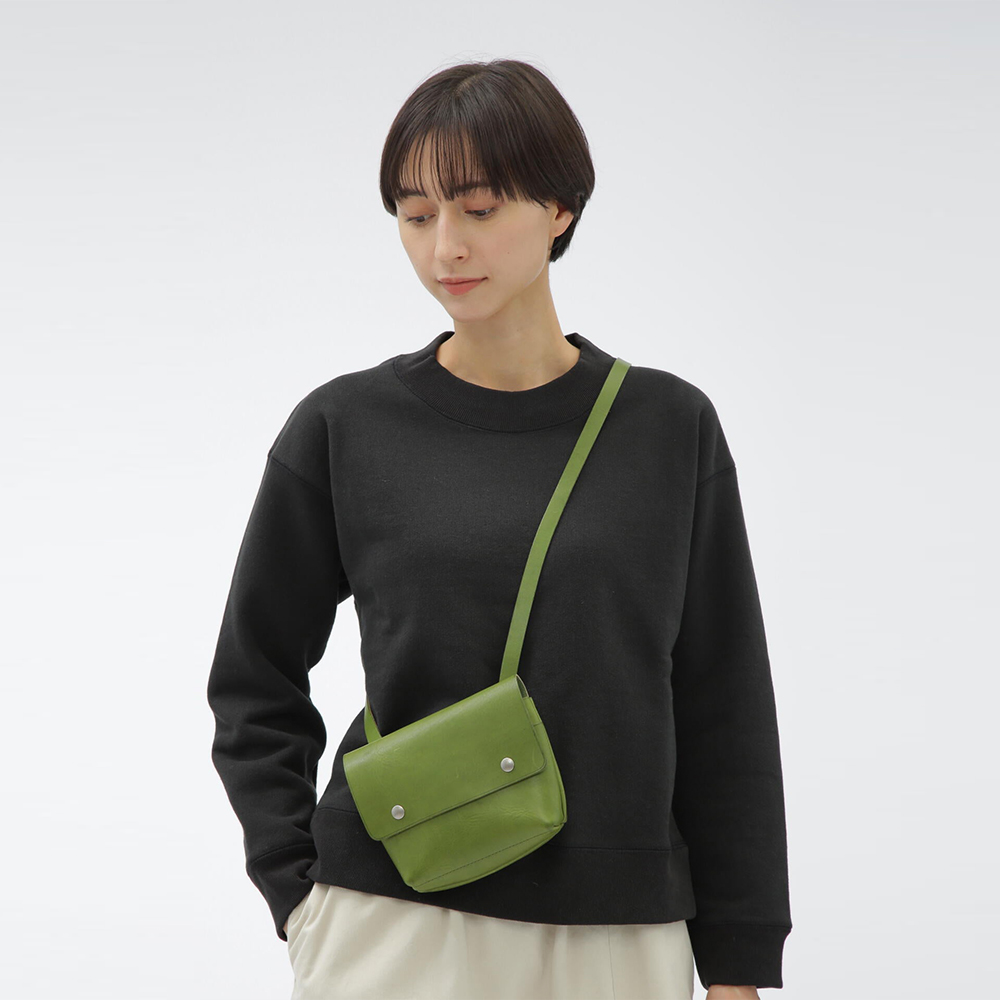 MHL 마가렛호웰 숄더백 TOUGH LEATHER 가죽 크로스백 5955171501 - 메인 이미지