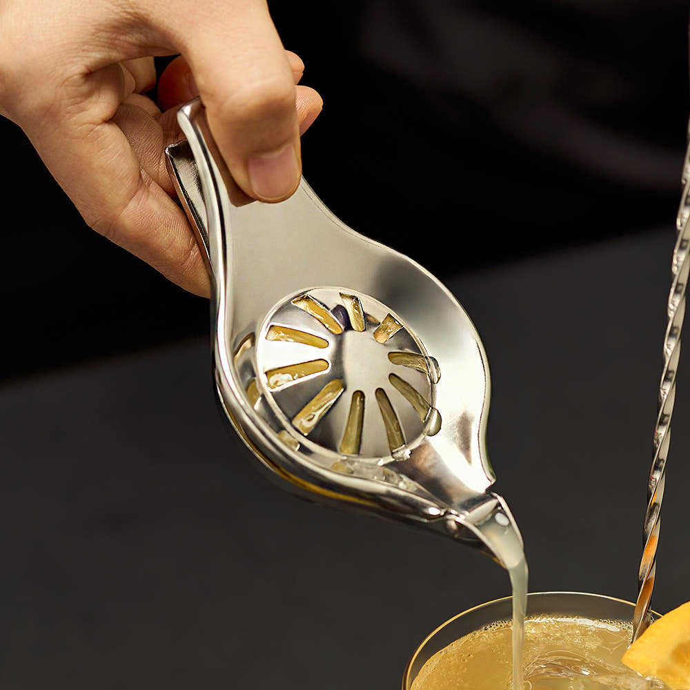 레몬 스퀴저 사용 컷