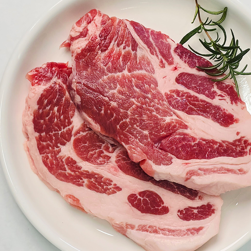 총각정육 한돈 캠핑고기 바베큐세트 생삼겹살 / 생오겹살 500g+생목살 500g 1kg 구이용 및 쌈채소 - 상세 이미지 4