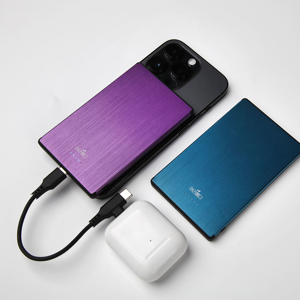 어리롭다 슬림착 보조배터리 5000mAh 맥세이프 고속충전 아이폰 갤럭시 에어팟 휴대용 - 상세 이미지 3
