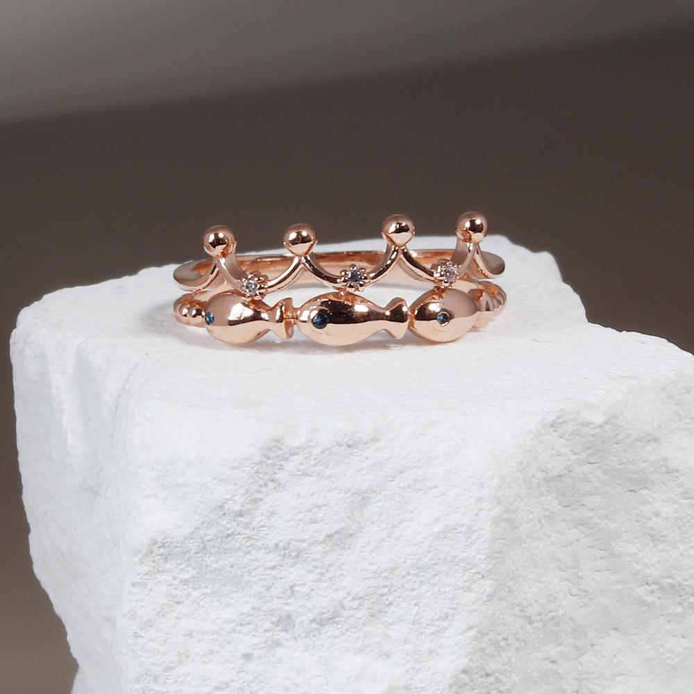 콰트로 왕관 물고기 세 마리 반지 애끼 행운 데일리 재물 자녀 18K 고급 블루 레드 - 상품 이미지