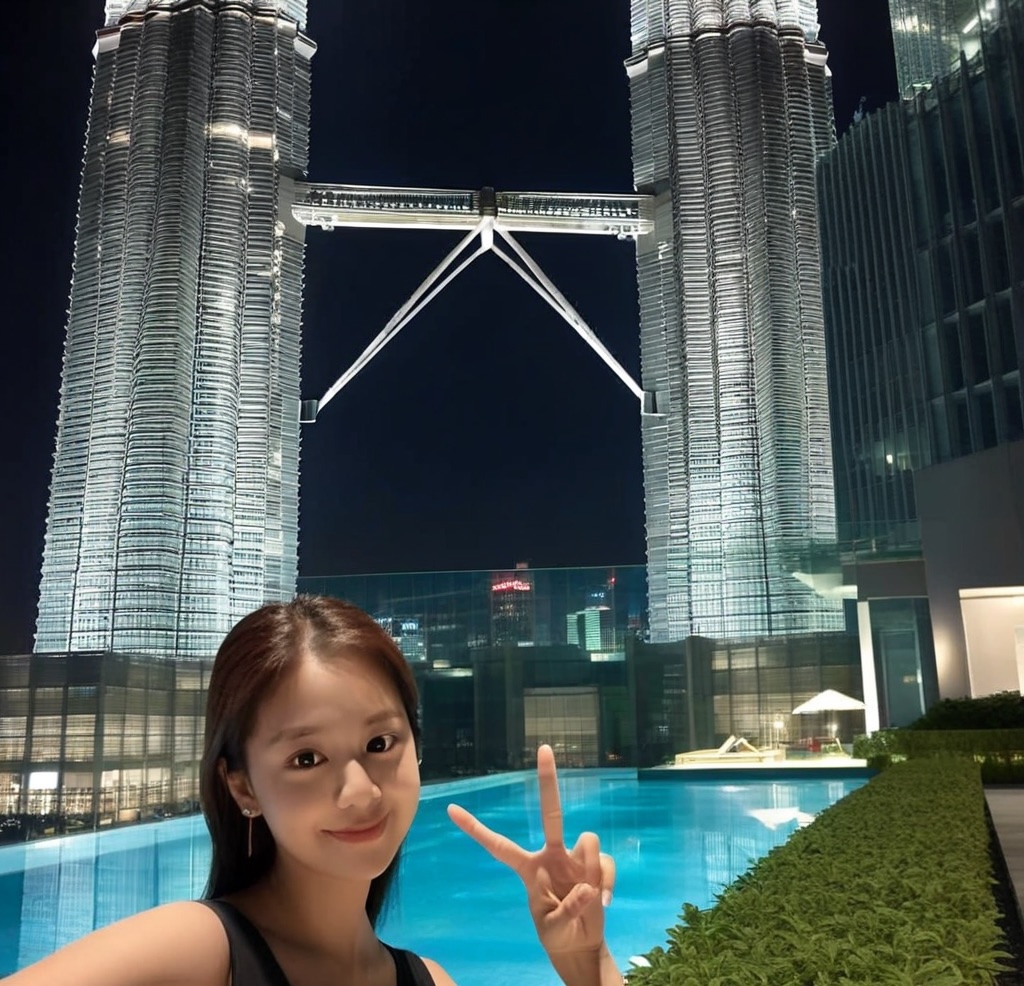 [통큰무제한] 말레이시아 이심 eSIM 데이터 매일 10GB 초고속 이후 5MB 고속 무제한 이심통 - 상품 이미지