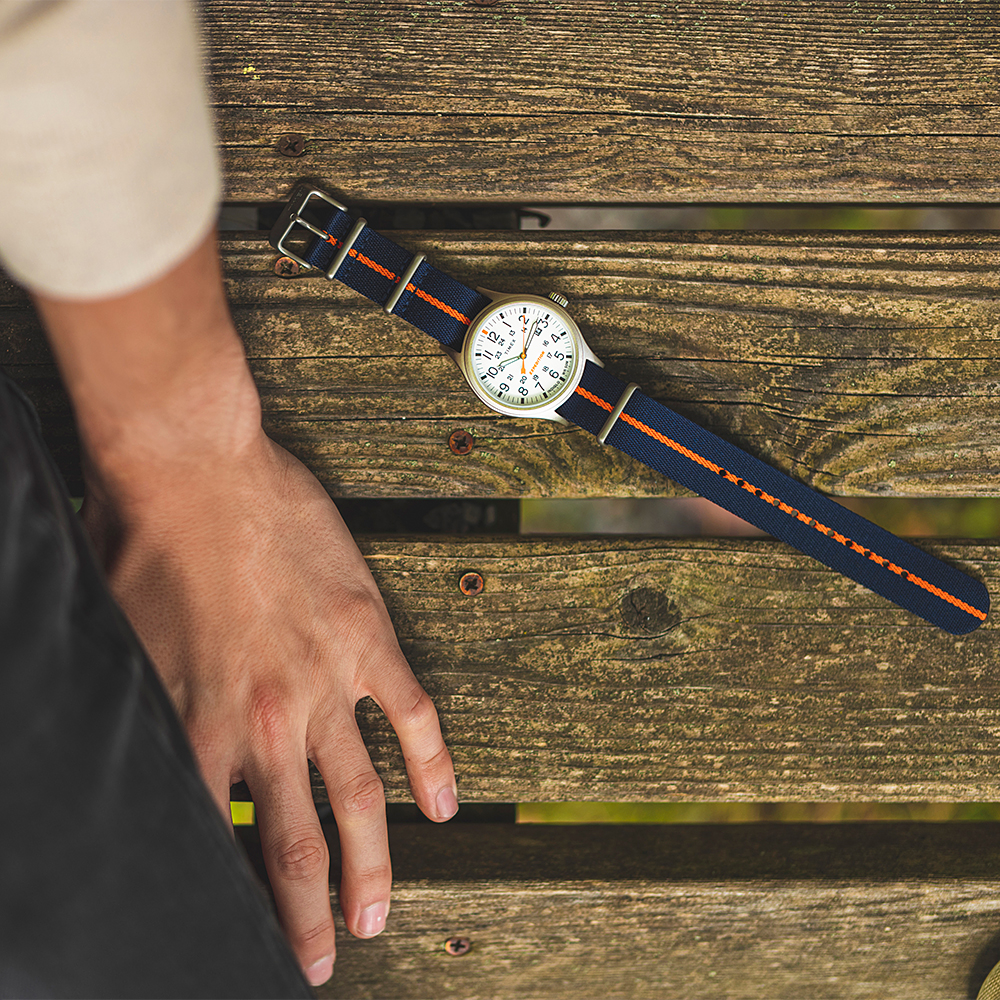 타이맥스 익스페디션 노스 시에라 인디글로 패브릭 야광시계 40mm TW2V22800