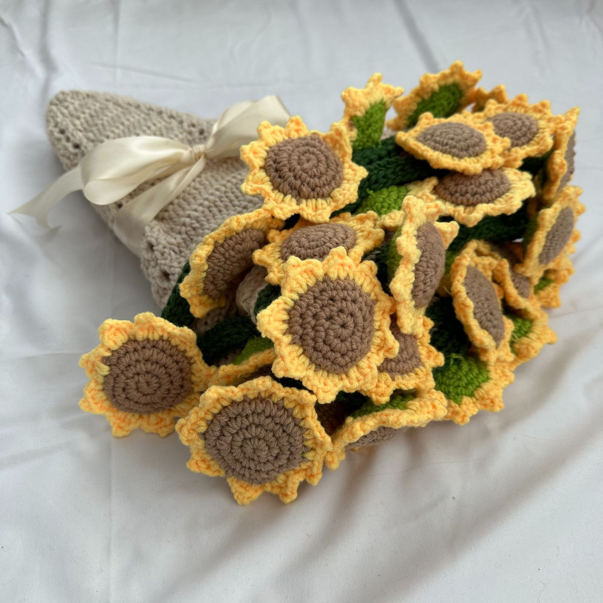 꽃다발담요 뜨개질 담요 완제품 수제 선물용 블랭킷 해바라기 아이보리 직경 60(꽃 24개) - 상세 이미지 3