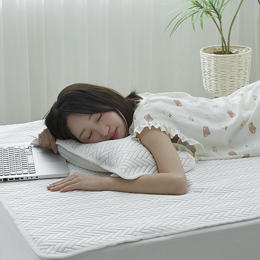 국산 듀라룸 냉감 패드 쿨매트 아기 여름 침대 매트리스 냉매트 화이트, 슈퍼싱글 밴딩(200x110)