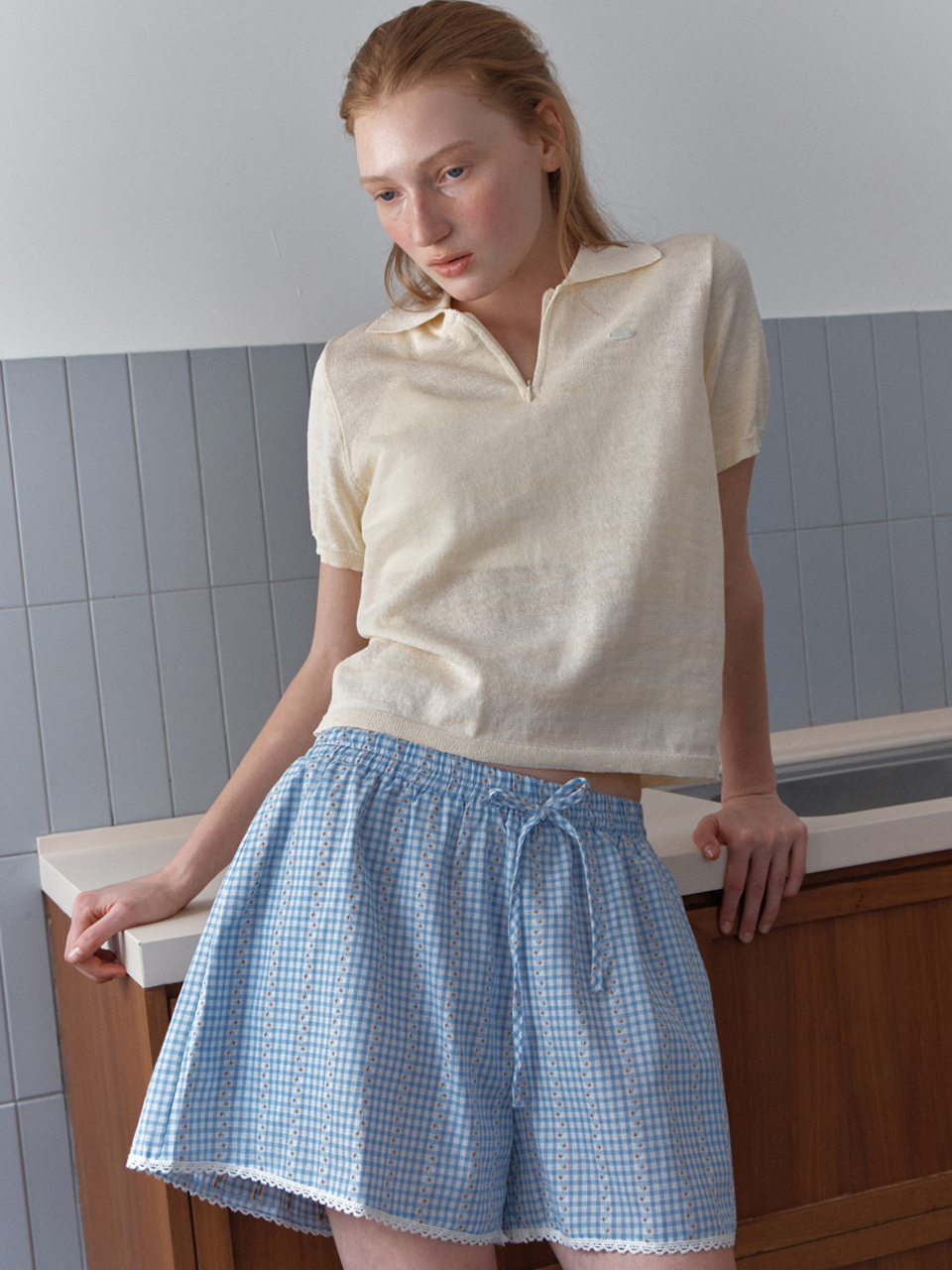 [엘씨브이] ZIP-UP DETAIL KNIT TOP_YELLOW - 상품 이미지