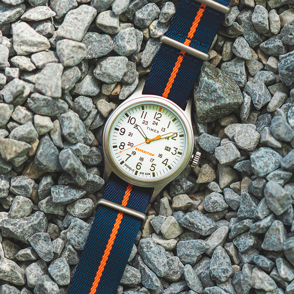 타이맥스 익스페디션 노스 시에라 인디글로 패브릭 야광시계 40mm TW2V22800