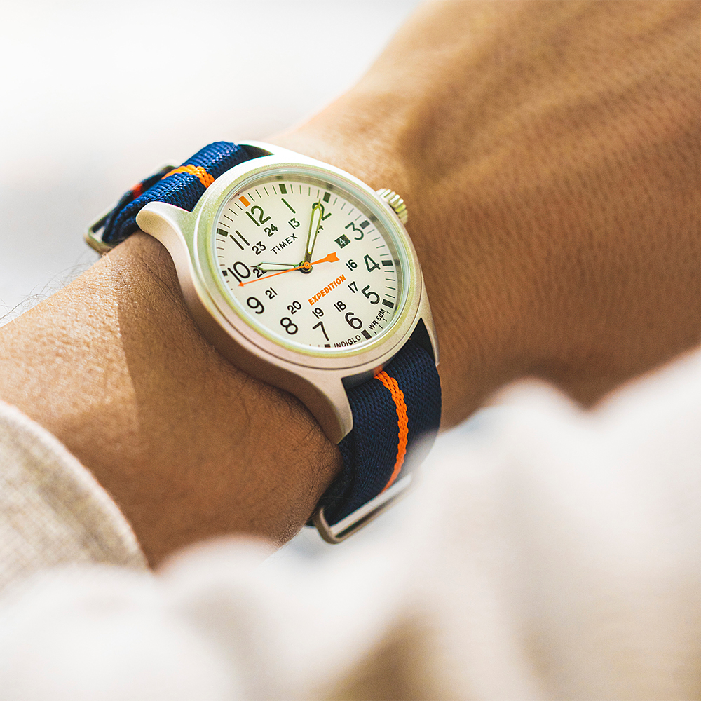 타이맥스 익스페디션 노스 시에라 인디글로 패브릭 야광시계 40mm TW2V22800