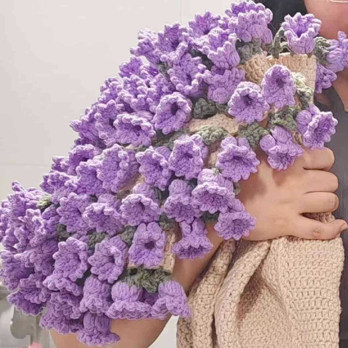 꽃다발담요 수제 뜨개질 블랭킷 완제품 꽃다발 낮잠 무릎담요 레드 장미 60cm 화이트 - 상세 이미지 5
