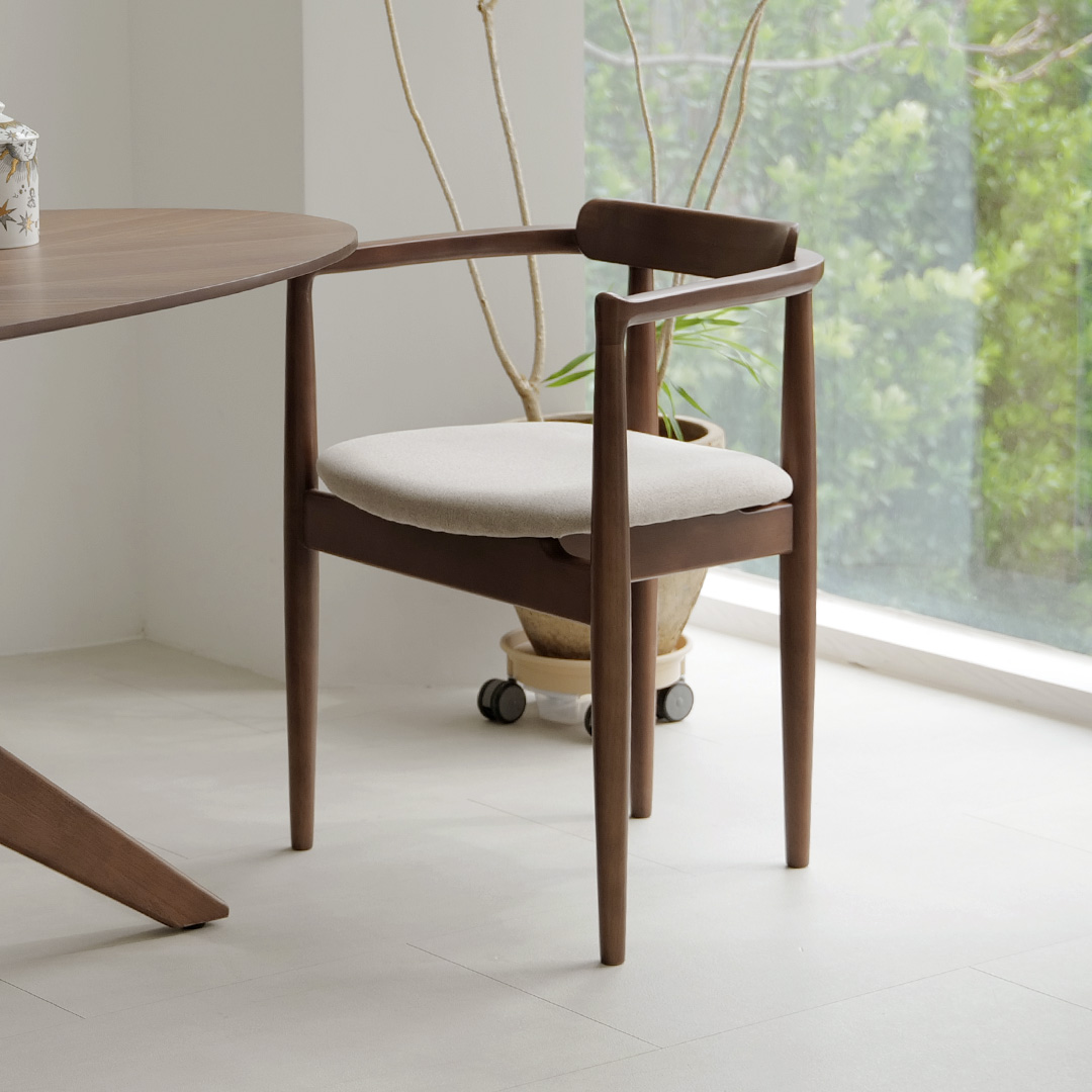 자야캠핑 포르보 1923 월넛 원목 인테리어 카페 식탁 쿠션 의자 암체어