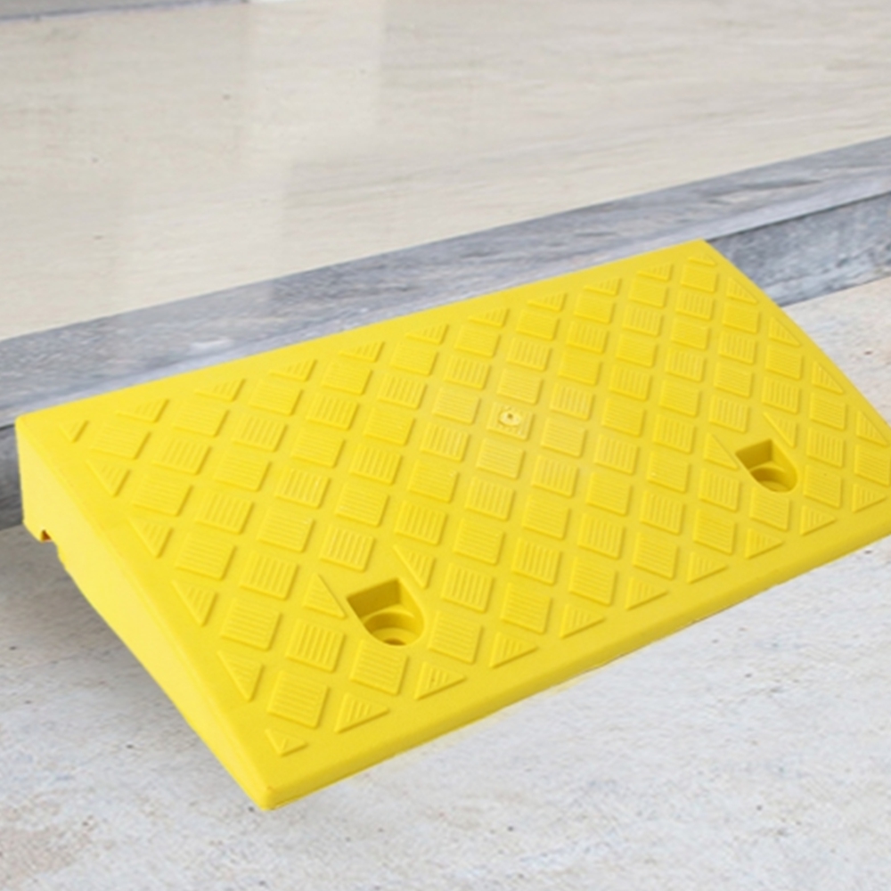 휠체어 경사로진입판 미끄럼방지 안전판 계단 문턱 50X27X7cm - 상품 이미지