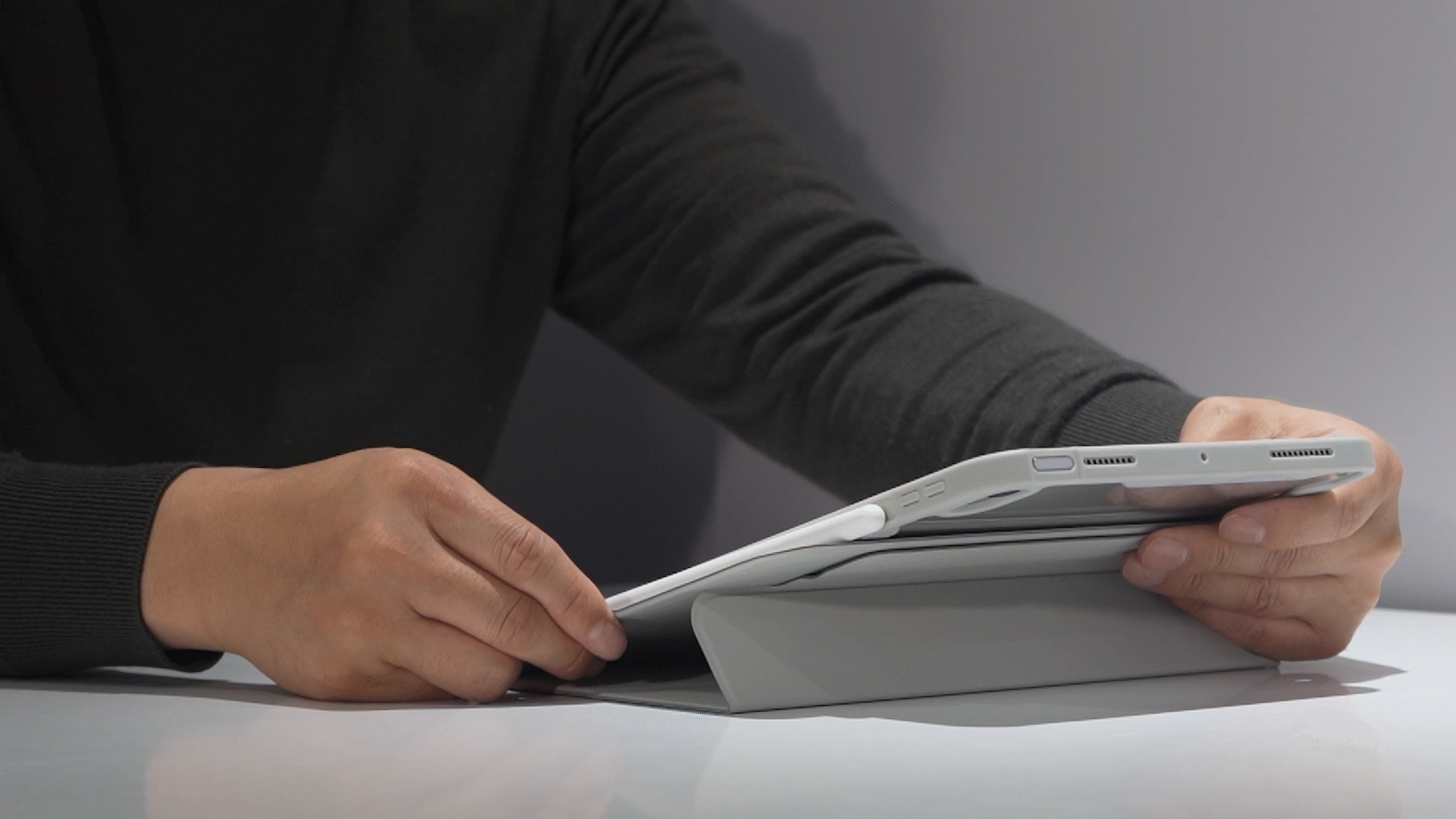 모키보 프리앵글 FLEX 각도조절이 되는 아이패드케이스 거치대 커버 펜슬수납 마그네틱 - 프로11인치 - 상세 이미지 4