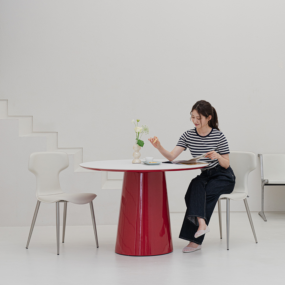 [헨지디자인] 비노 딥 레드 라운드 세라믹 테이블 원목 인테리어식탁