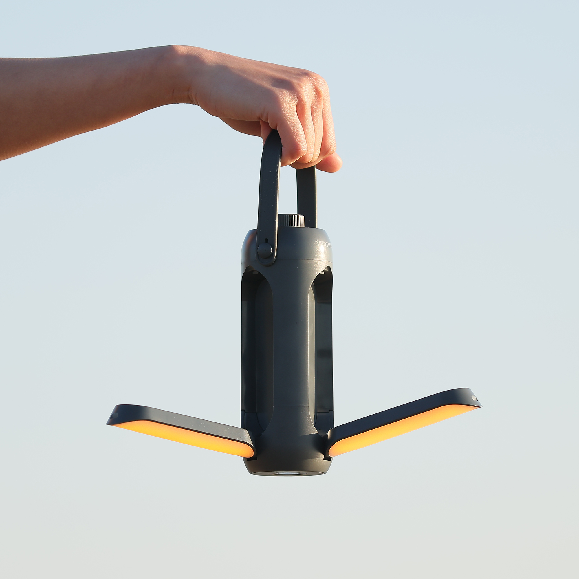 버티탭 윙라이트 캠핑랜턴 LED작업등 충전식조명 텐트조명 감성랜턴 렌턴충전식 감성램프