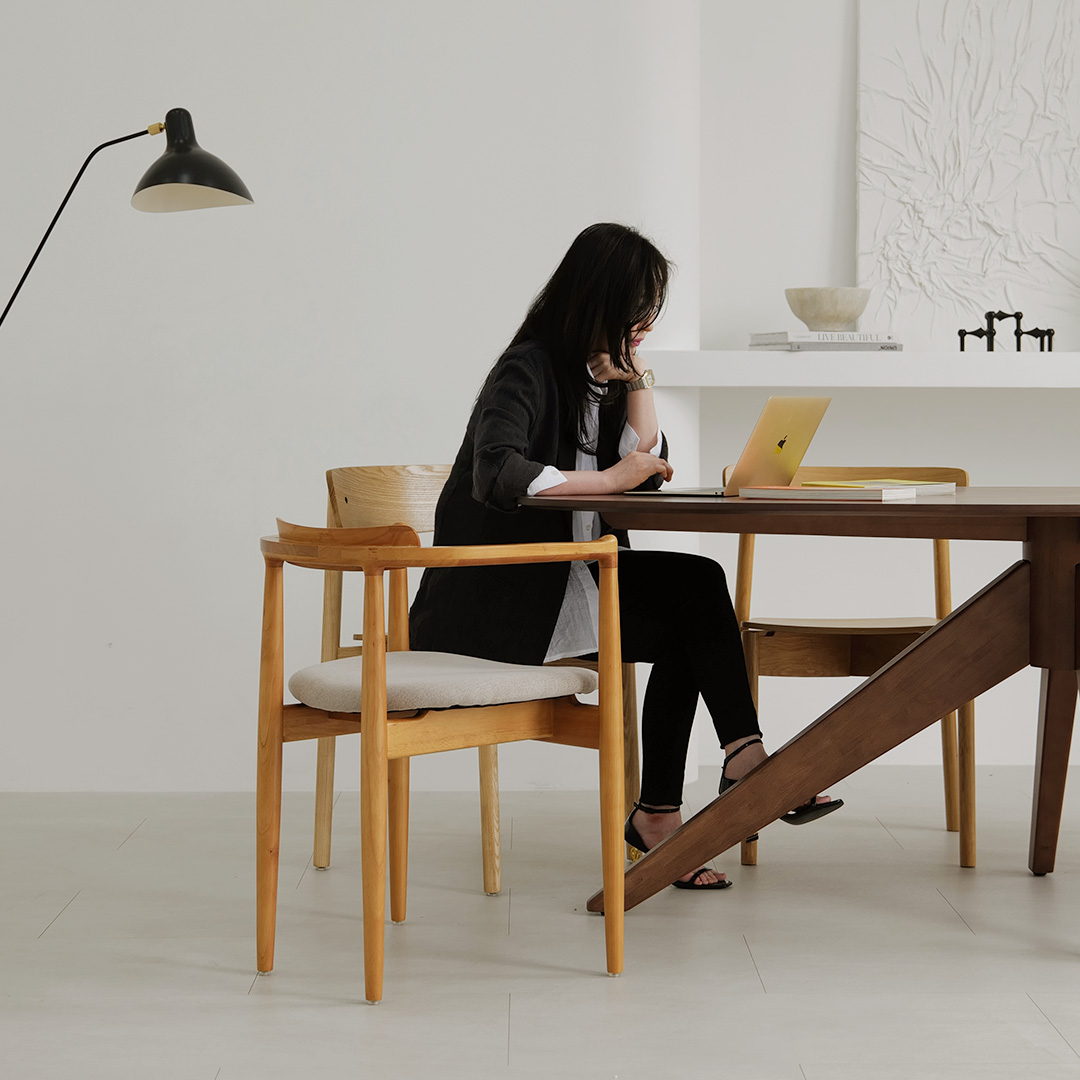 자야캠핑 포르보 1923 월넛 원목 인테리어 카페 식탁 쿠션 의자 암체어