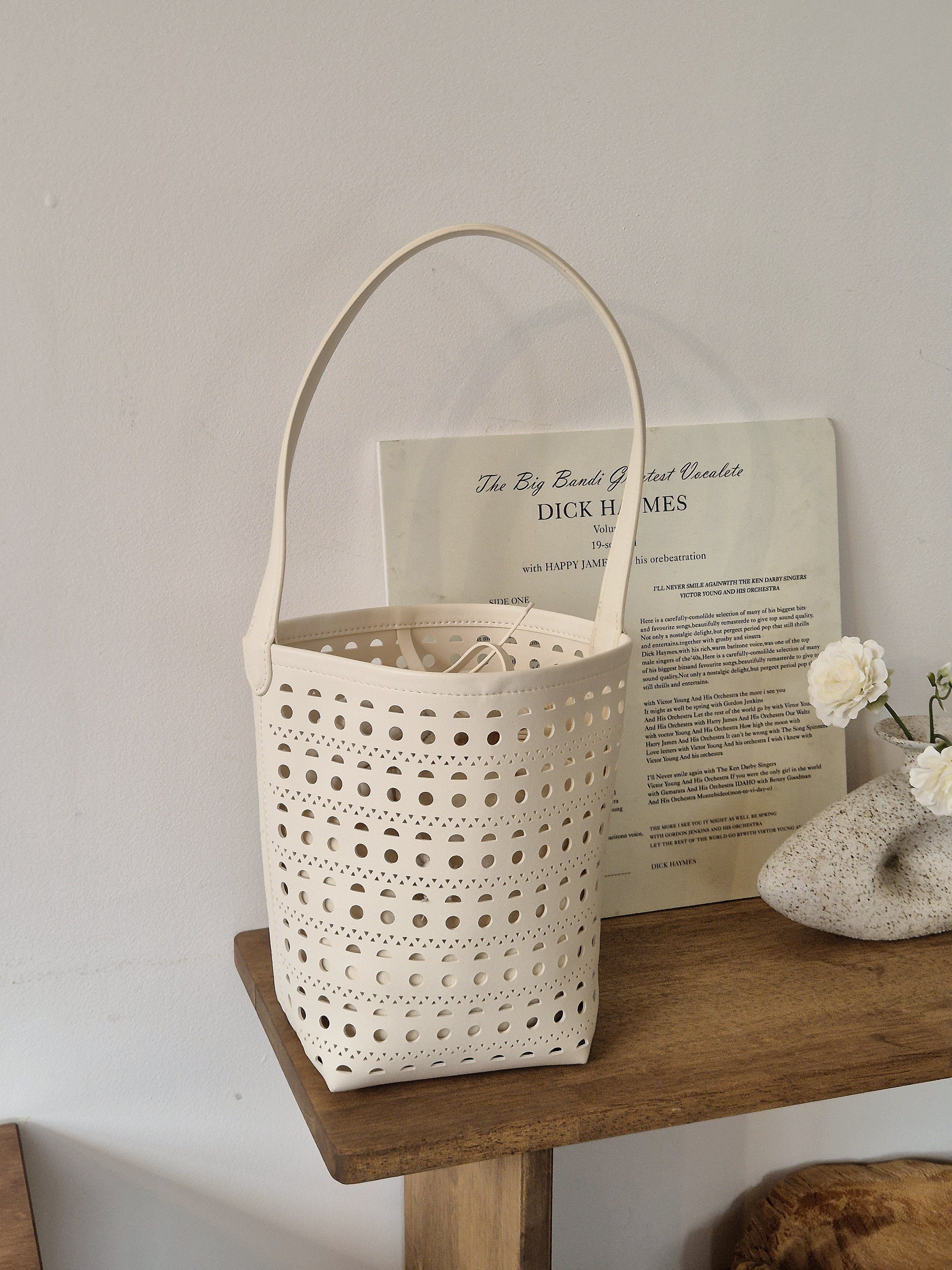 [리햅] 하이렌 숄더백 여름 펀칭 데일리 가방