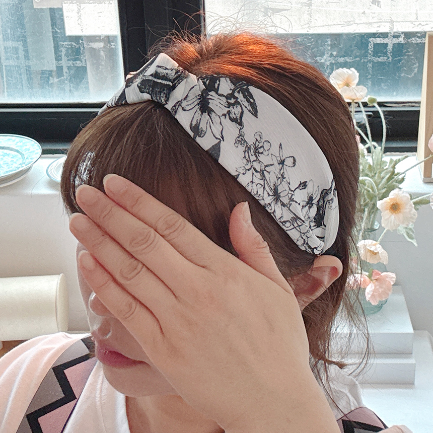 블랙&화이트쉬폰플라워 리본머리띠 헤어밴드 반다나머리띠 넓은헤어밴드 헤어스카프 이미지 6